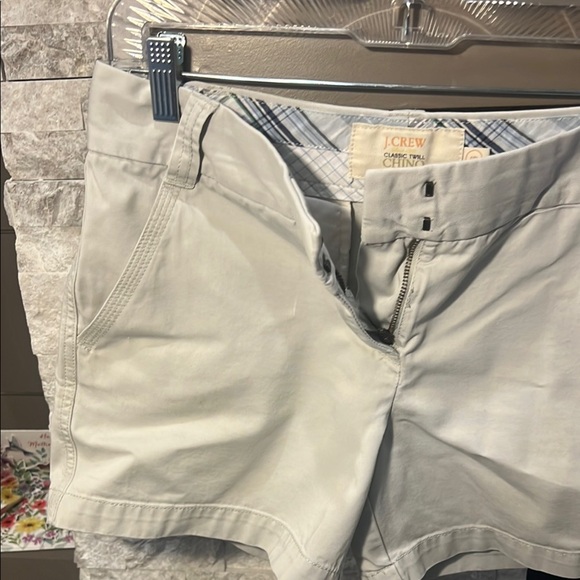 J. Crew Classic Twill Chino Shorts size 6 - Picture 5 of 10